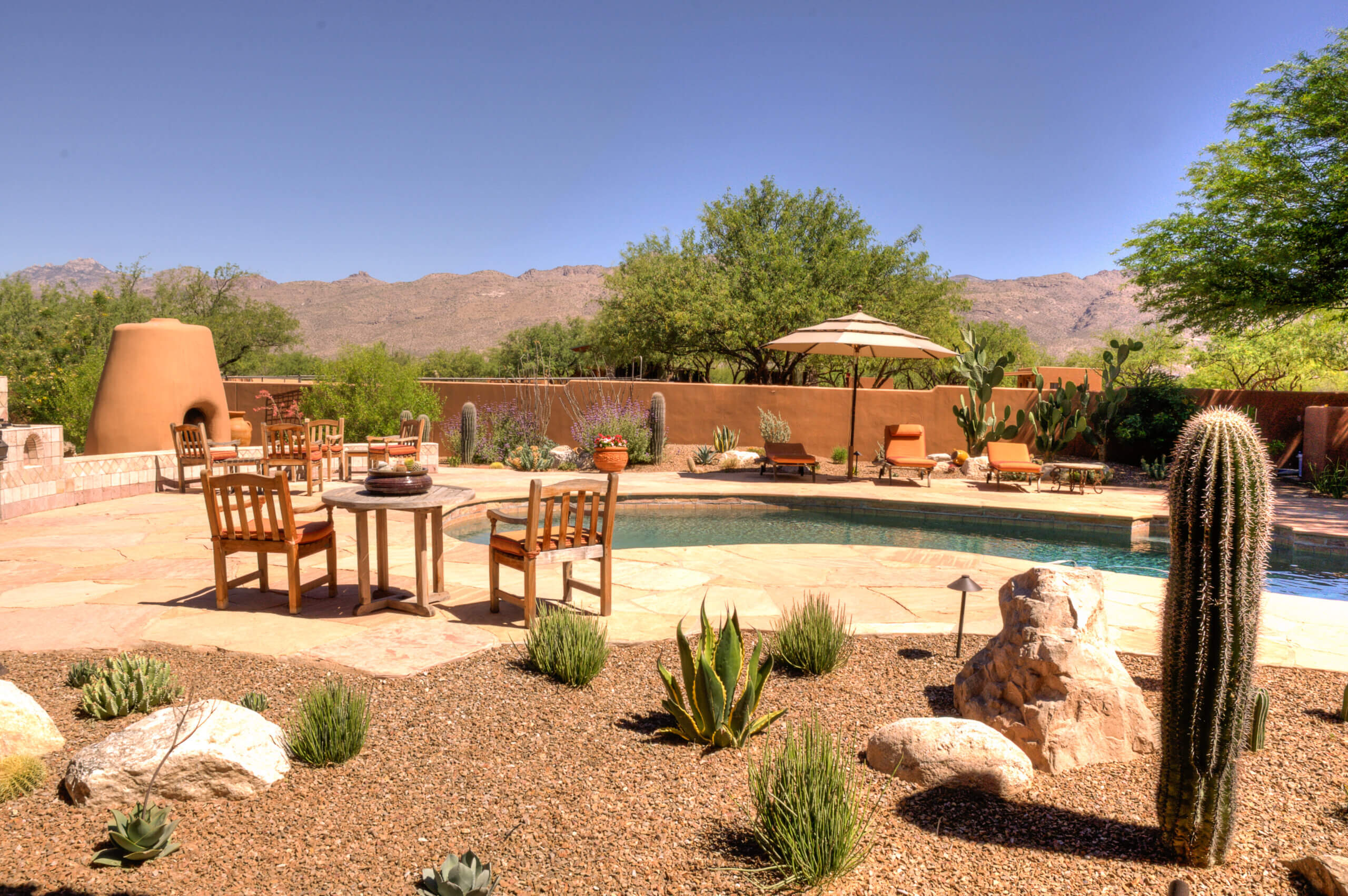 How to Design Your Backyard for Entertaining